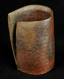 Wakimoto_Vase7a.jpg (178513 bytes)